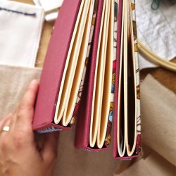 Carnet vintage couture, broderie, laine