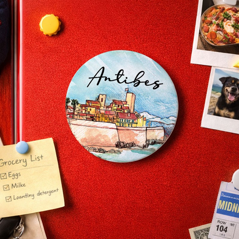 Magnet 56mm rond illustration dessin d'Antibes, Vieille Ville